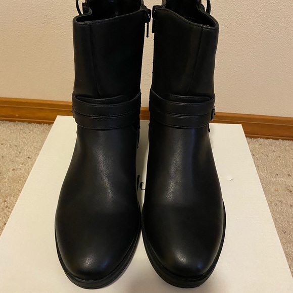 NIB Style & Co Black Bootie Size 8 - Picture 3 of 5